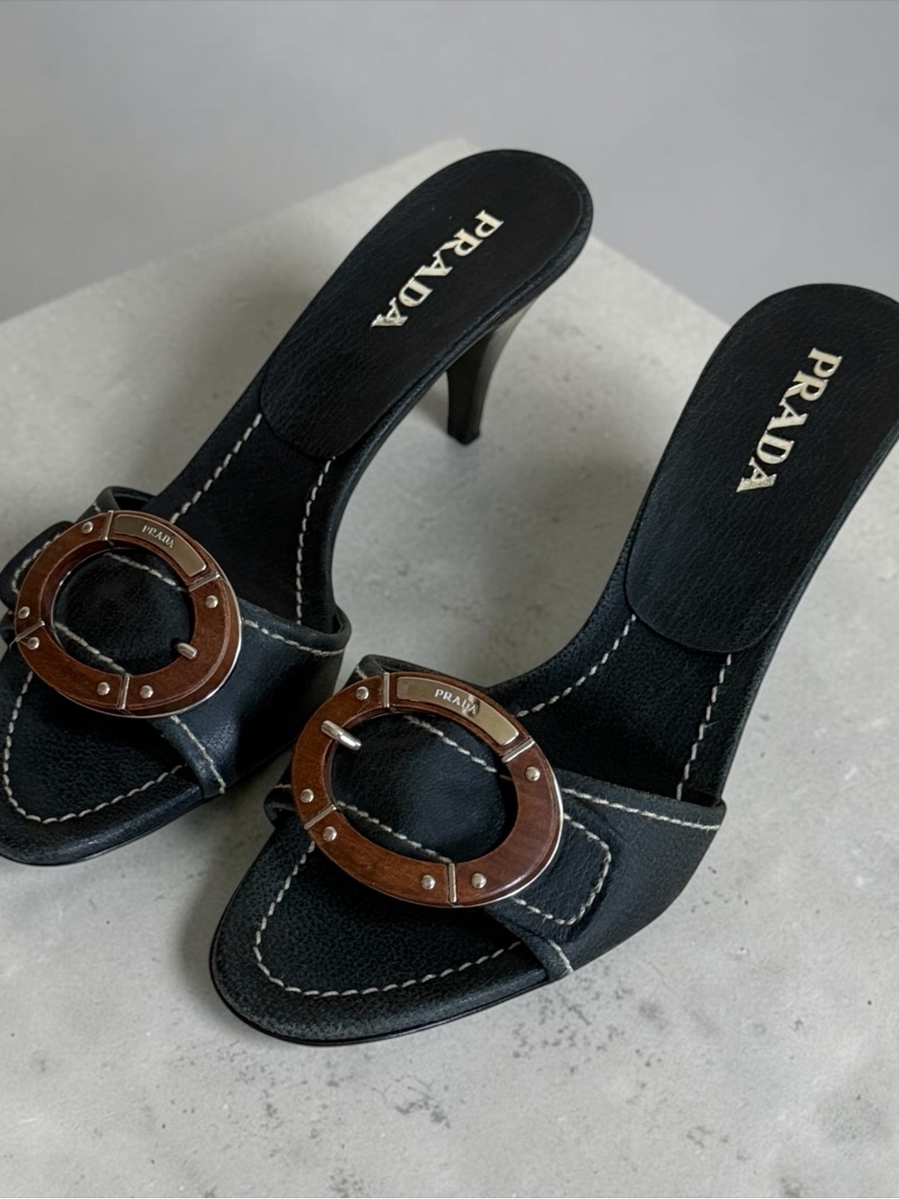 Authentic Vintage Prada Navy Blue Leather Mule Slides Wood Buckle! 36(EU) 6(US) - Picture 2 of 16